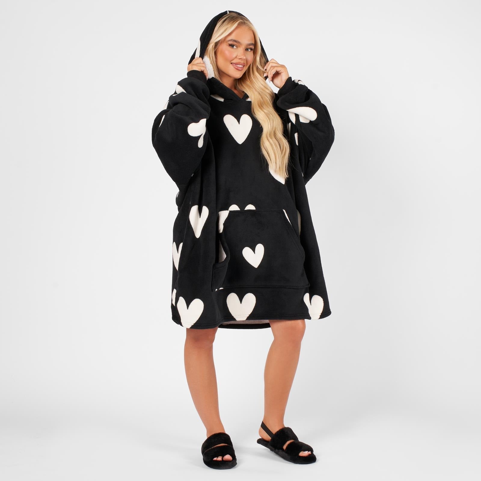 Black White Heart Valentine Hoodie Blanket - Dimensional Era